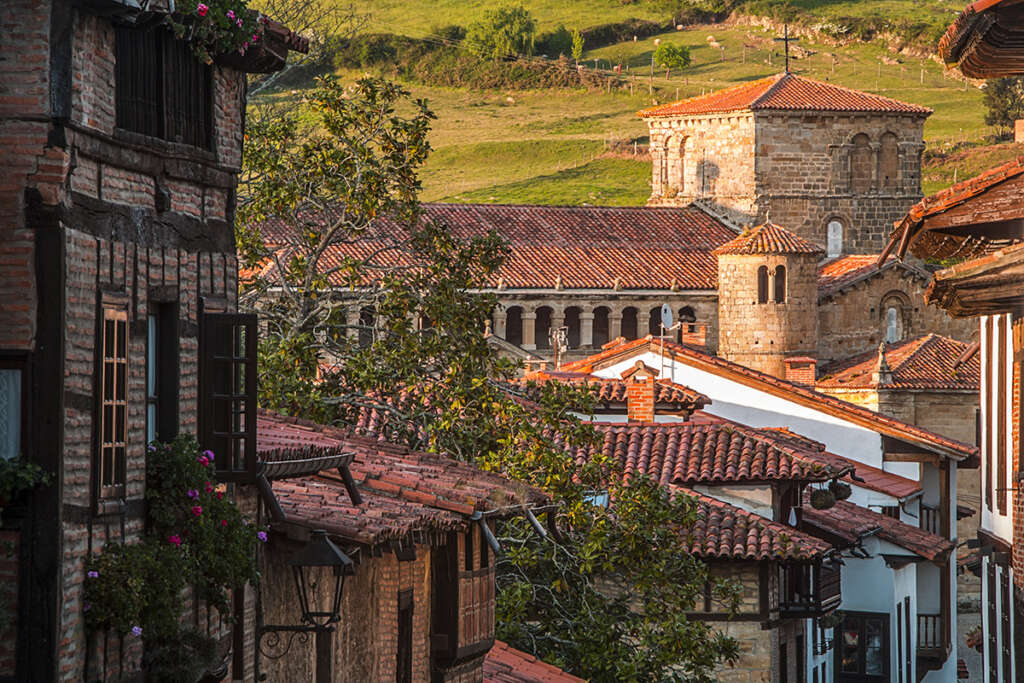 El pueblo de Santillana del Mar en Cantabria