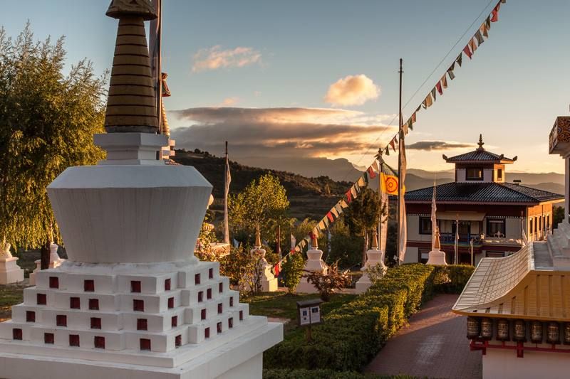 El Centro Budista Dag Shang Kagyu en Huesca