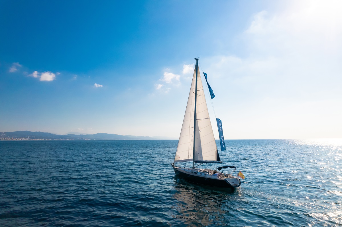 Uno de los barcos de Almanac Barcelona
