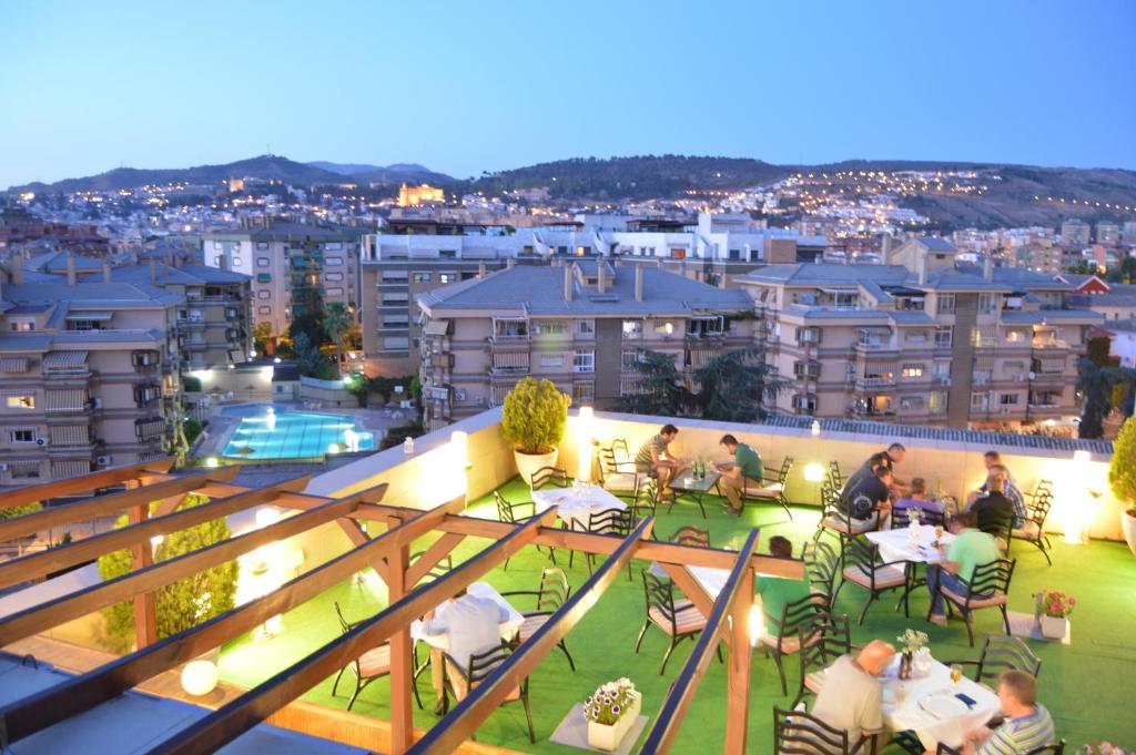 Terraza del Andalucía Center, de las terrazas de Granada más populares
