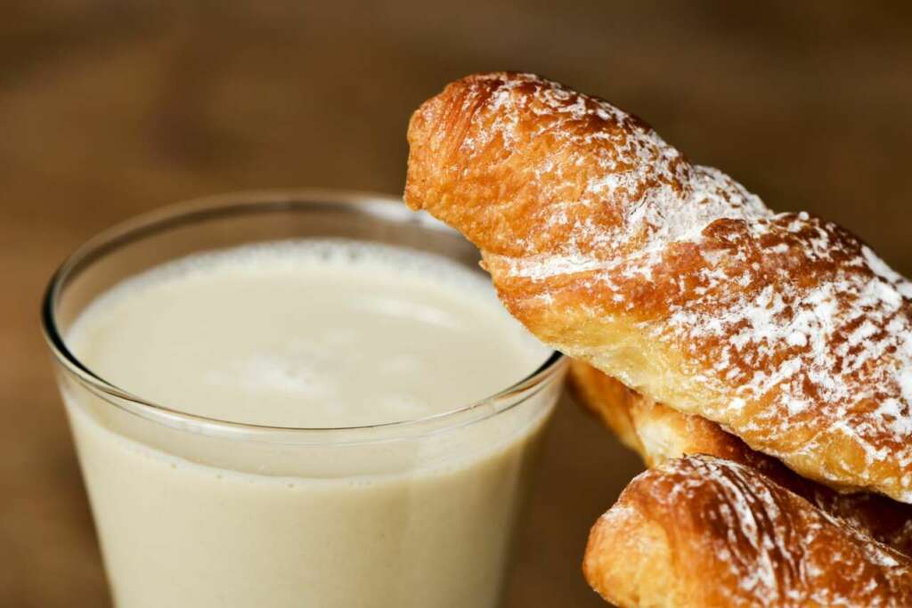 Una horchata con fartons