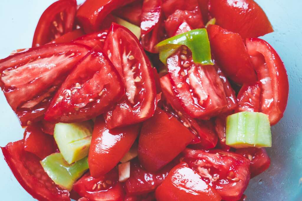 Los ingredientes principales del gazpacho tradicional: tomate y pepino