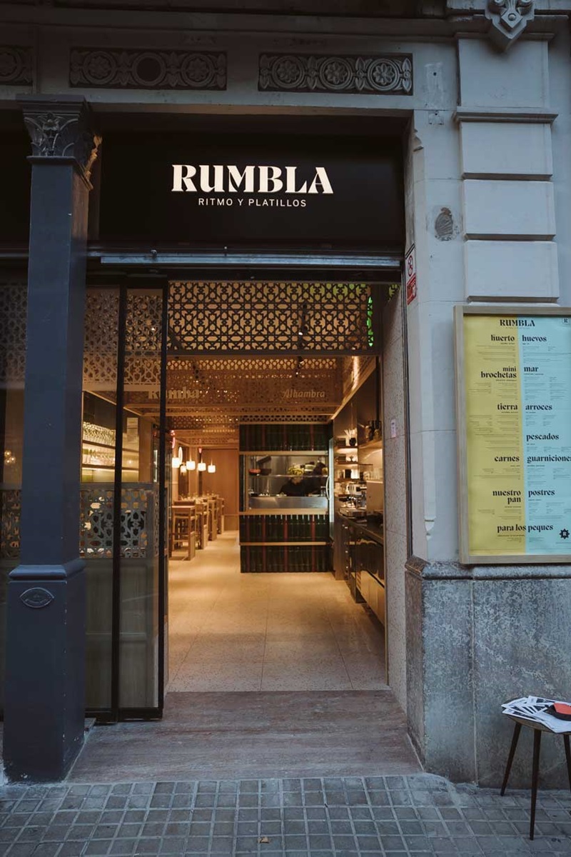 Entrada a Rumbla, en Rambla Catalunya, uno de los restaurantes de Barcelona