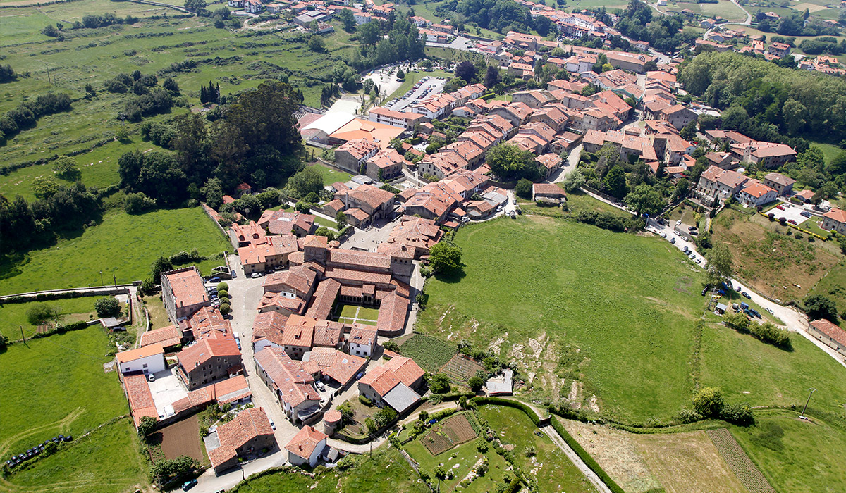 El municipio de Santillana del Mar en Cantabria