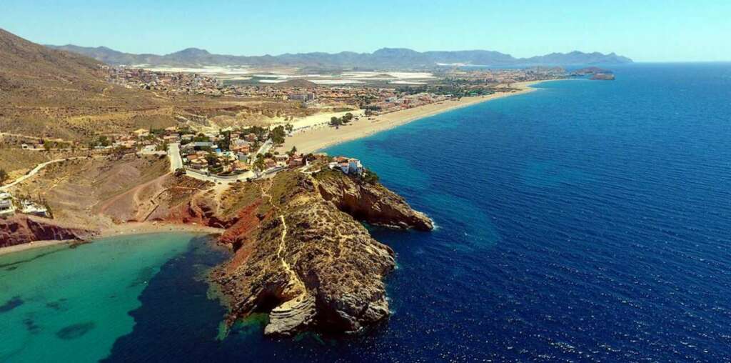 El pueblo de Mazarrón en Murcia, uno de los pueblos costeros más bonitos de España