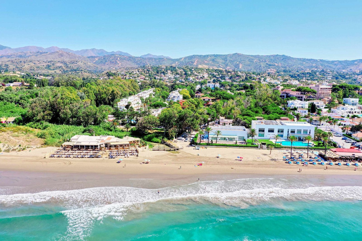 La playa de Elviria en Marbella
