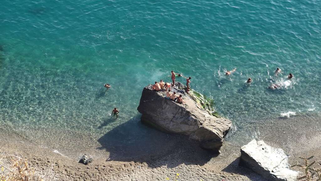 La playa de San Cristóbal en Almuñécar