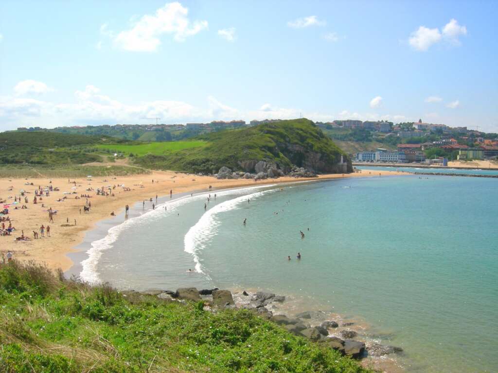 La playa de la Riberuca en Suances