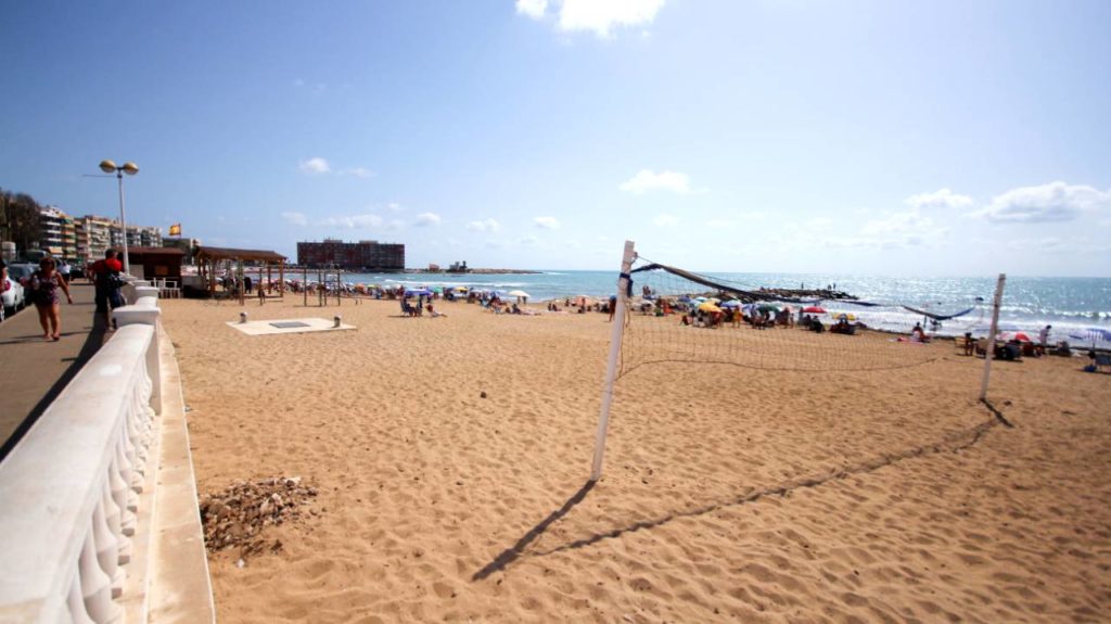La playa de los Locos en Torrevieja