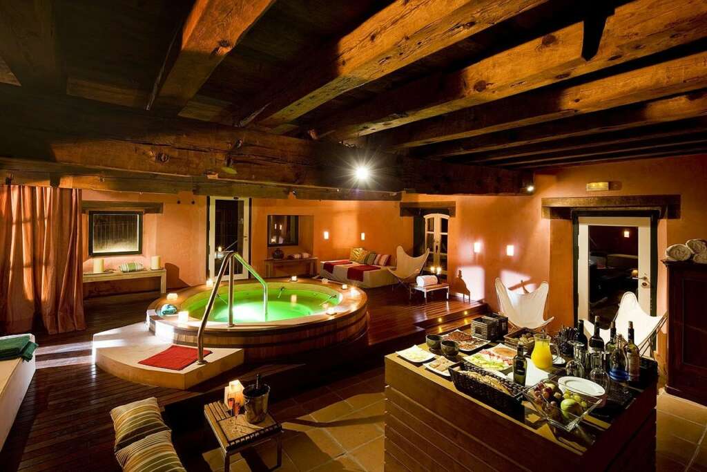 Hacienda Zorita Wine Hotel & Organic Farm