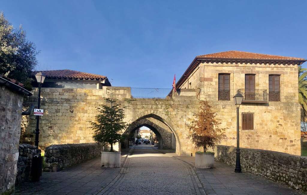 El pueblo de Cartes en Cantabria