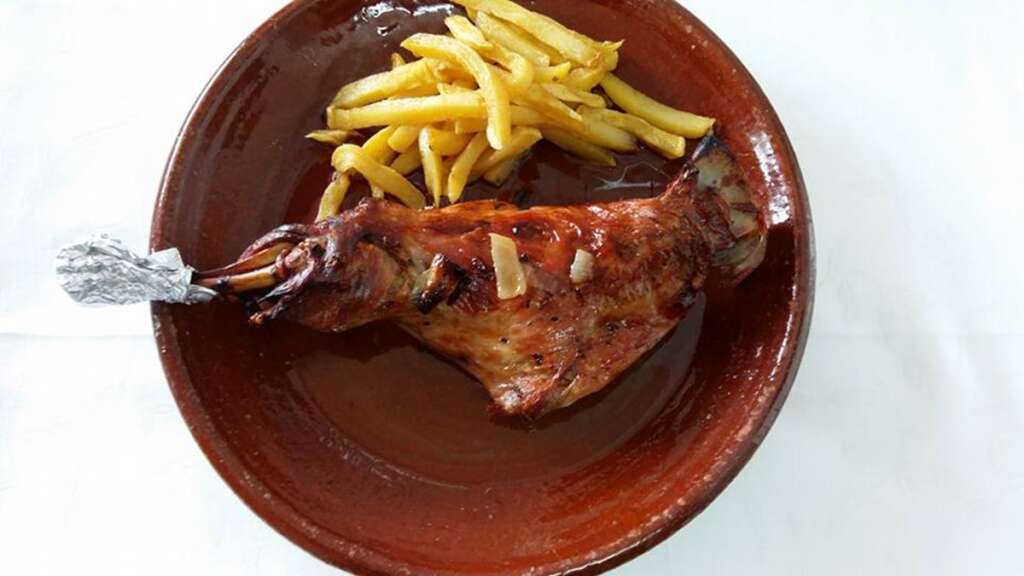 La pata de cabrito del Restaurante Sanjuaniego