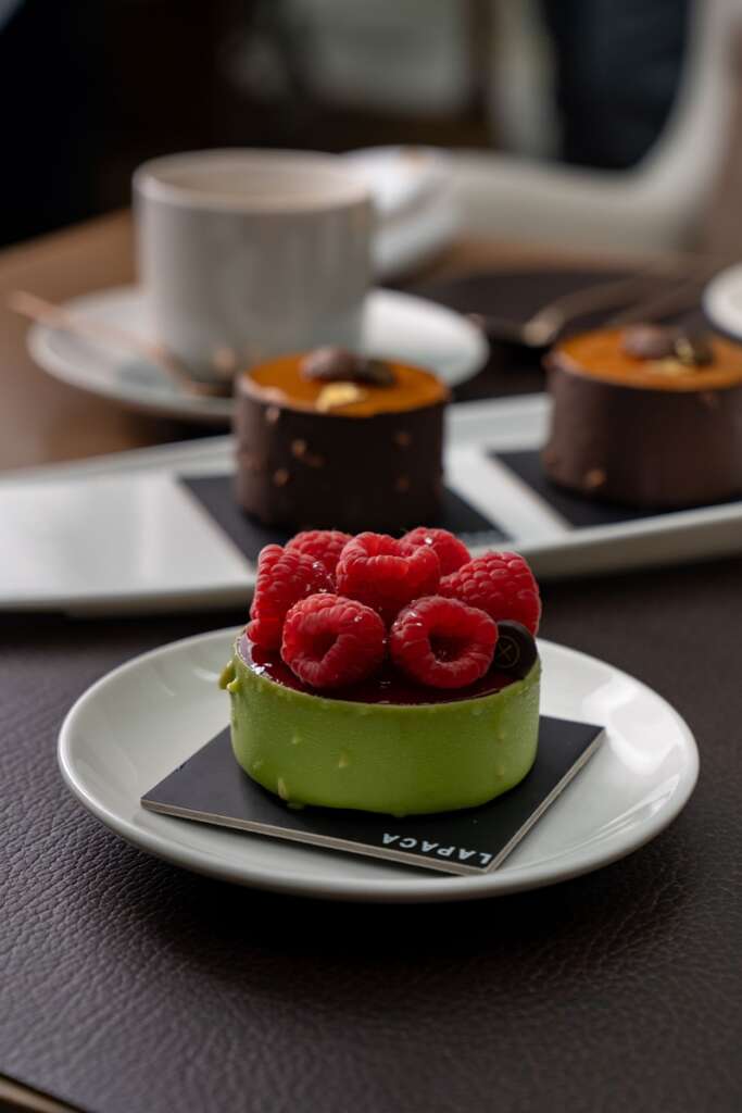 3.	El postre Pistacho, y de fondo, un par de Ópera