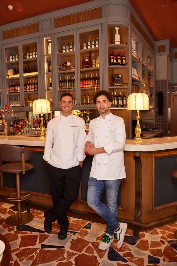 Lorenzo Cavazzoni y Oliver Peña
