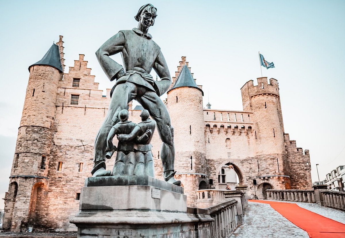 El Castillo Het Steen en Amberes