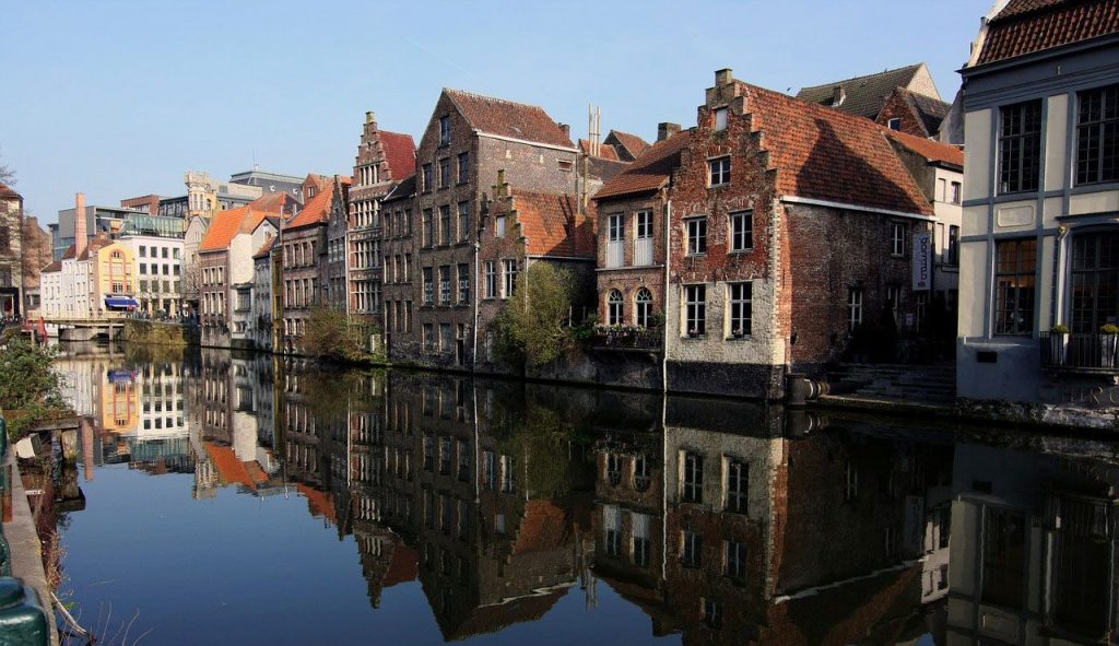 Brujas un destino típico en un viaje a Bélgica