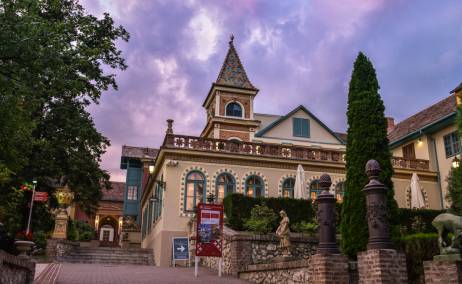 El Centro Cultural Zsolnay, el más importante de Pécs. Foto Turismo de Pecs