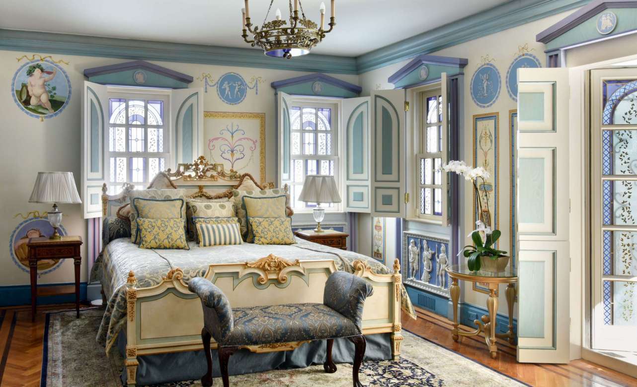 El dormitorio de Gianni Versace en Miami. Foto Editorial Phaidon
