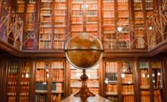 Biblioteca Arús Foto Cases Singulars