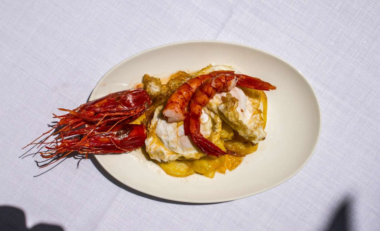Casa Orellana. Huevos rotos carabineros