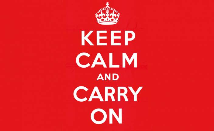 Keep Calm, afiche de 1939 que regresó en el siglo XXI. 'No pasarán', cartel de la Guerra Civil española. Foto: Editorial Pavilion
