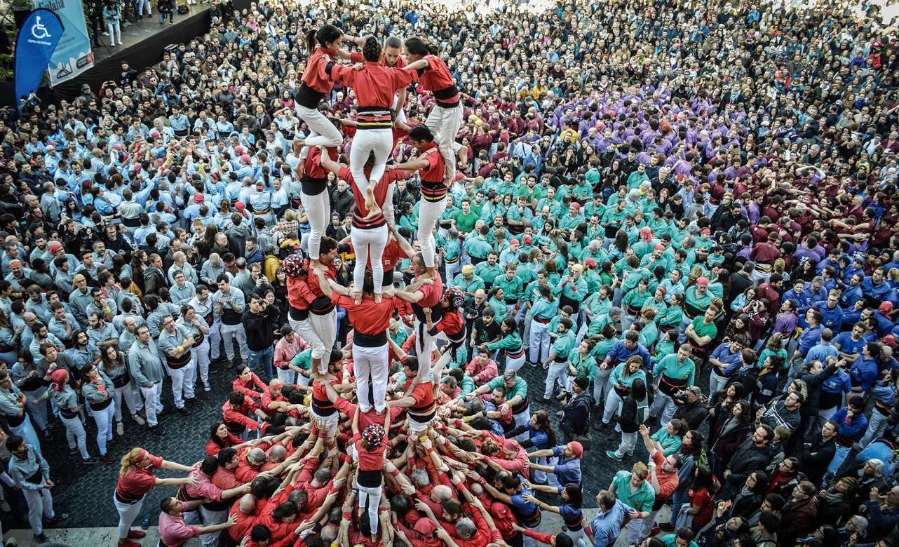 Actuación de los Castellers de Barcelona. Foto: Carla Henríquez