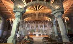 Interior de la Cripta Güell. Foto JP Chuet