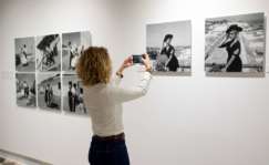 La muestra está integrada por 61 imágenes. Foto Daniel Pérez-EFE