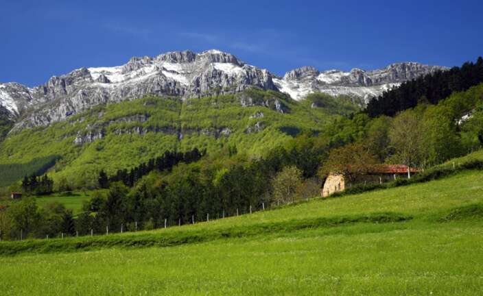 El pueblo de Zegama en Euskadi