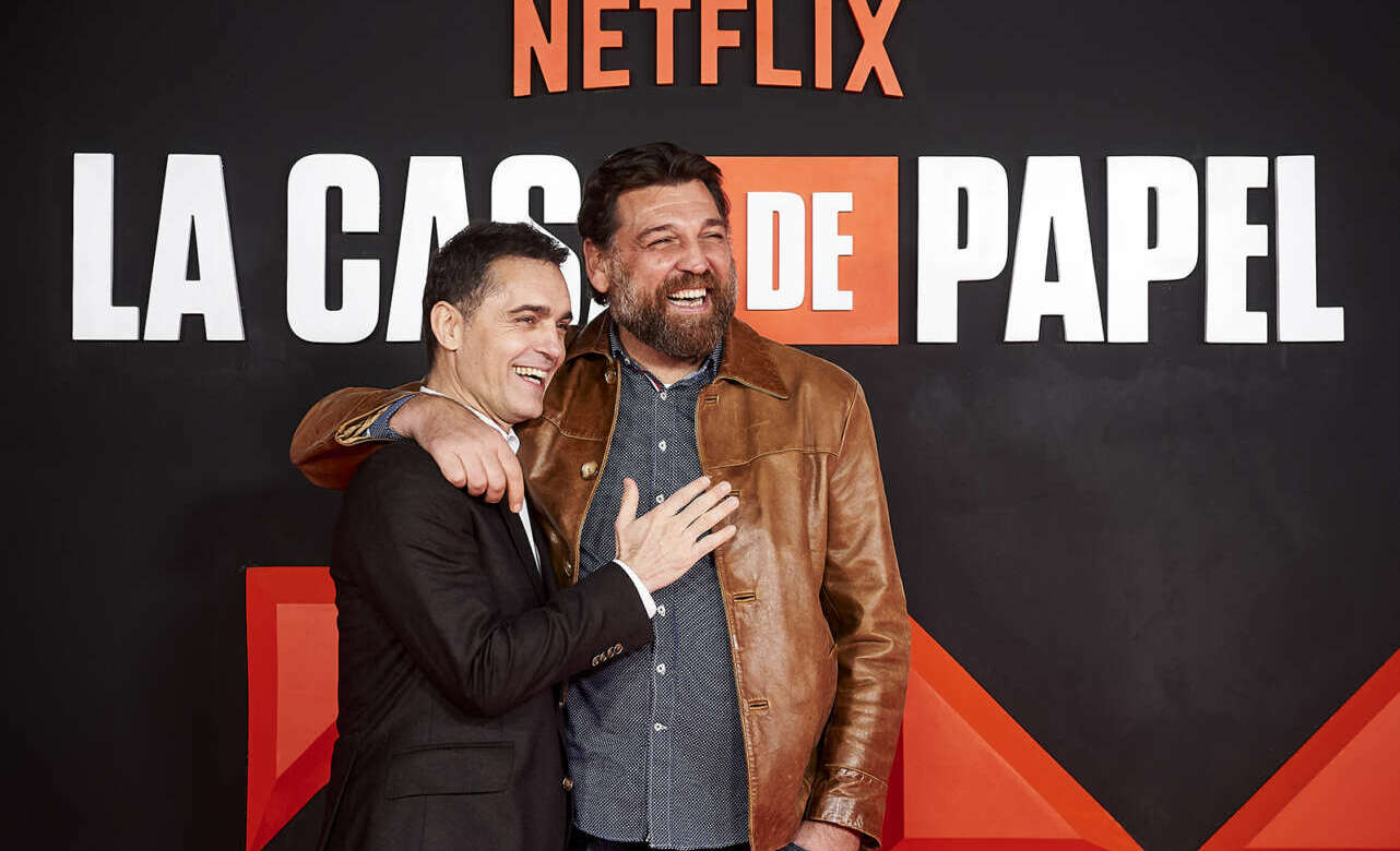 Pedro Alonso (izq) volvera a encarnar a Berlin. Foto Netflix