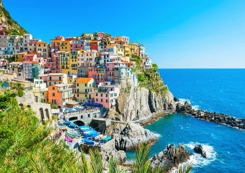 Cinque Terre, uno de los pueblos de colores más populares en Internet