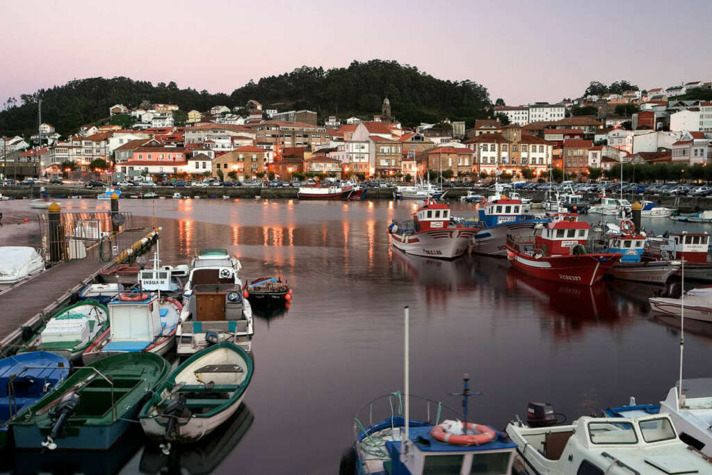 Muros, en la Ría de Muros Noia