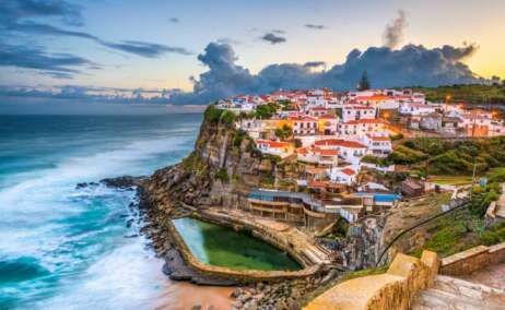 Vista de la localidad Azenhas do Mar (Portugal)