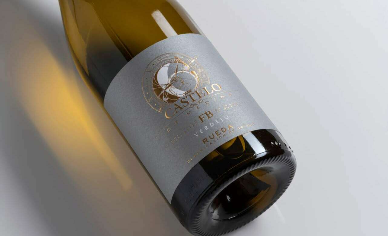 Botella de vino verdejo Castelo de Medina