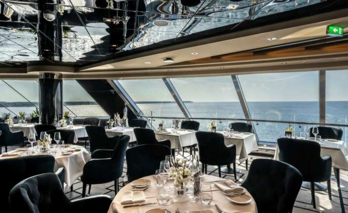 Restaurante en la zona MSC Yacht Club del MSC Euribia