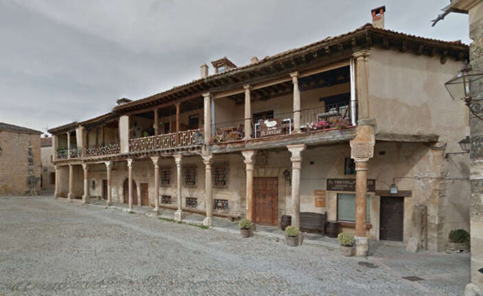 La Plaza Mayor de Pedraza en Segovia