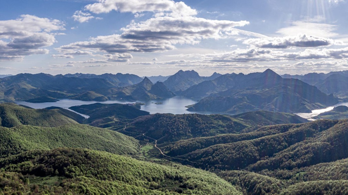 Los fiordos leoneses de Riaño