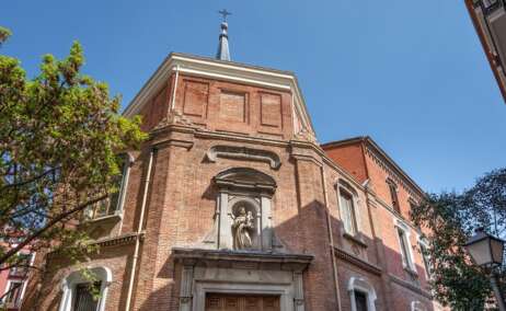 El exterior de la iglesia de San Antonio de los Alemanes en Madrid
