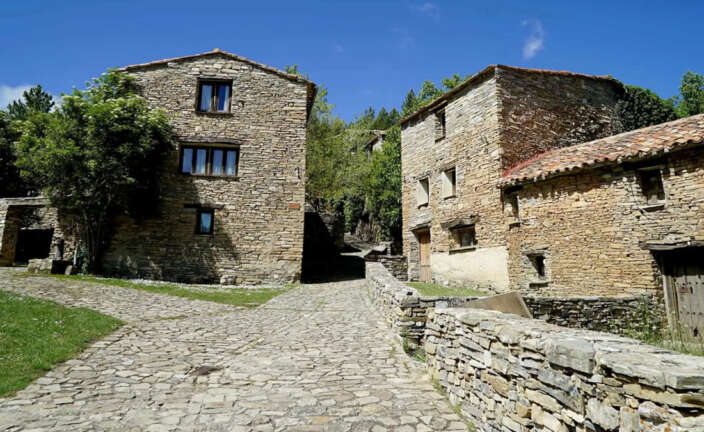 La plaza de Valdelavilla, el centro del pueblo