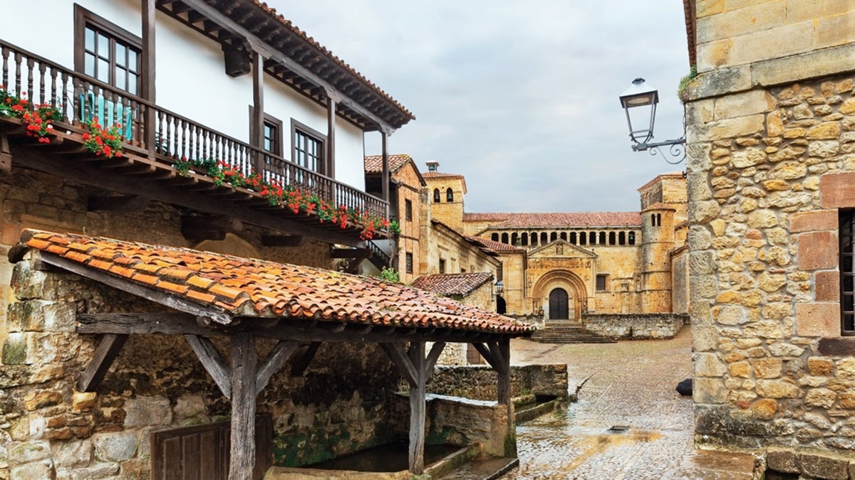 El pueblo de Santillana del Mar en Cantabria
