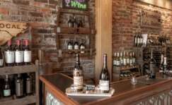 Un bar especializado en vinos