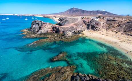La playa de Papagayo en Lanzarote