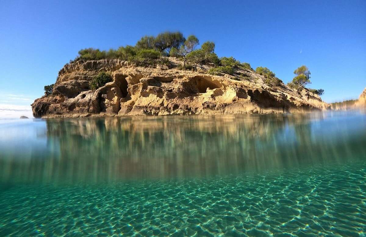 La cala Roca de l'Illot en Tarragona