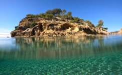 La cala Roca de l'Illot en Tarragona