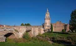 El pueblo de Burgo de Osma en Soria