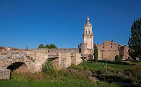 El pueblo de Burgo de Osma en Soria