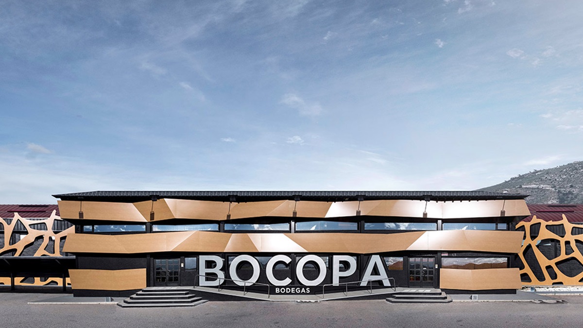 Las instalaciones de las Bodegas Bocopa en Alicante