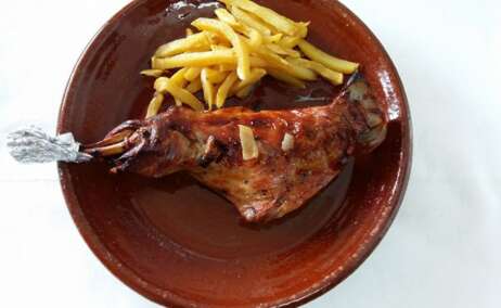 La pata de cabrito del Restaurante Sanjuaniego