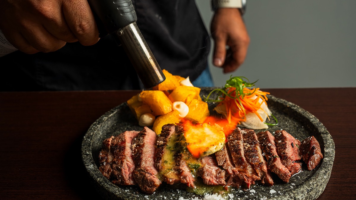 El rib-eye, uno de los platos estrellas del Uchu