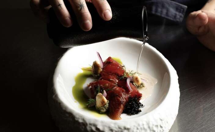 Cada plato de Fronda Pasaje tiene una compleja elaboración